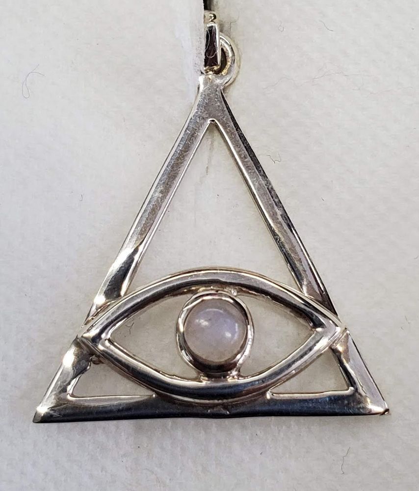 Triangular Eye of Horus RB MS