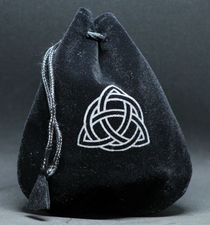 Triquetra Velvet Bag