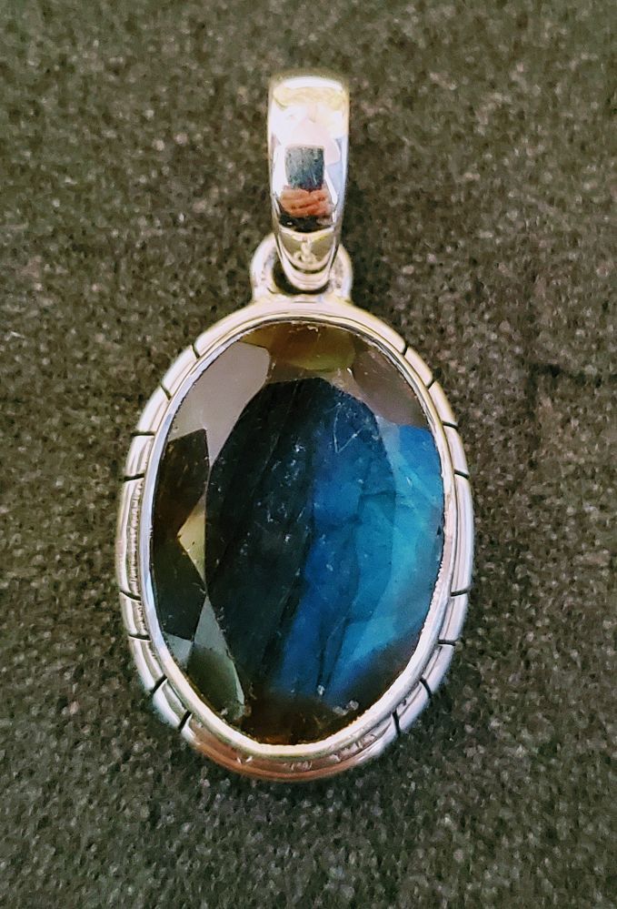 Silver Labradorite Oval Pendant