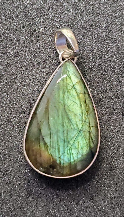 Sterling Labradorite Pendant C