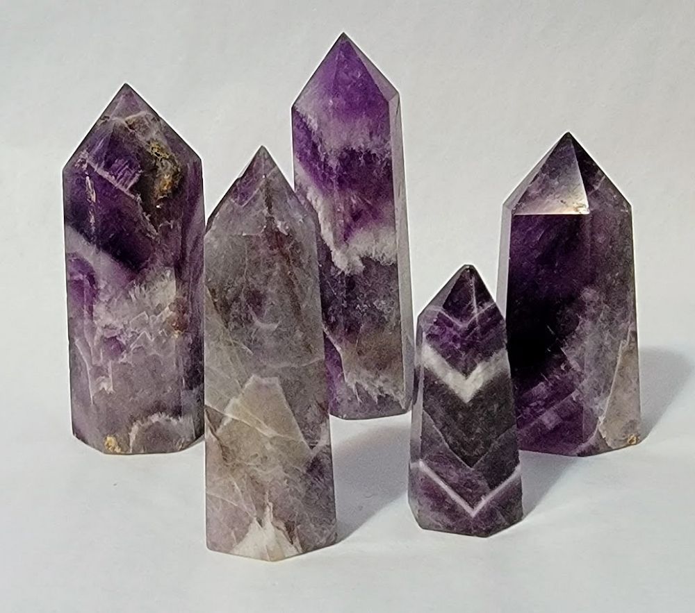 Dogtooth Amethyst Stand Pts L