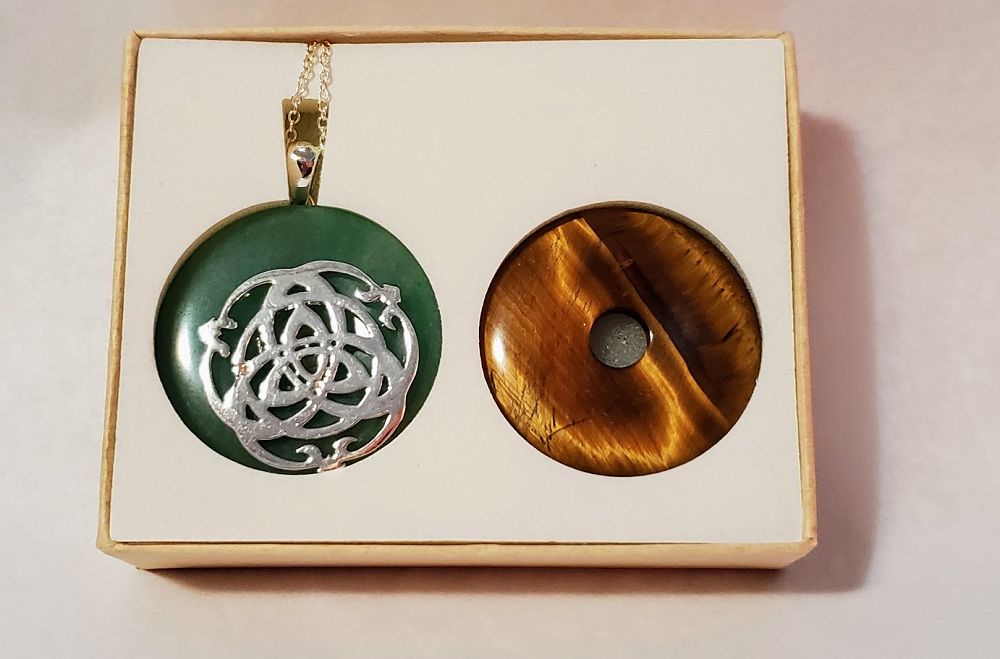 Pendant w/Donut Set Triquetra