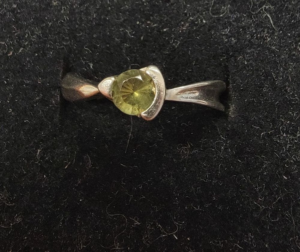 Moldavite ss. Ring 9