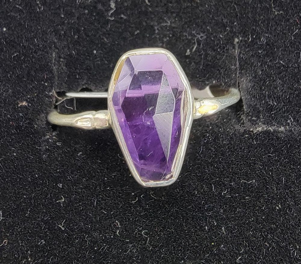 Bone Band Amethyst Ring 10 Bone