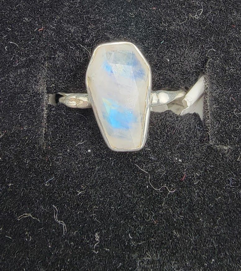 Moonstone Coffin Ring 9Bone Ban