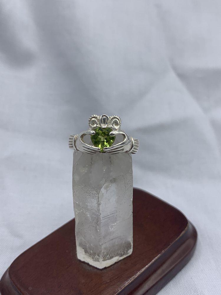 Sterling Peridot Claddagh Ring 8