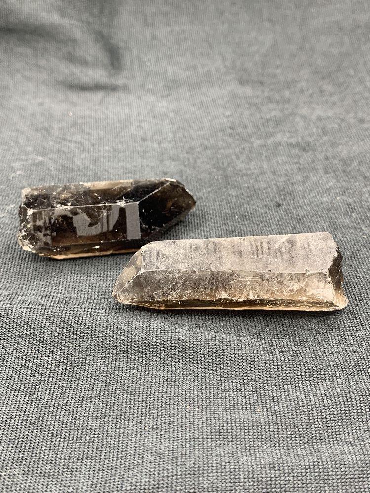 Smoky Quartz Point 20-39 g