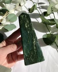 Green Jade Qtz Point X-Lg